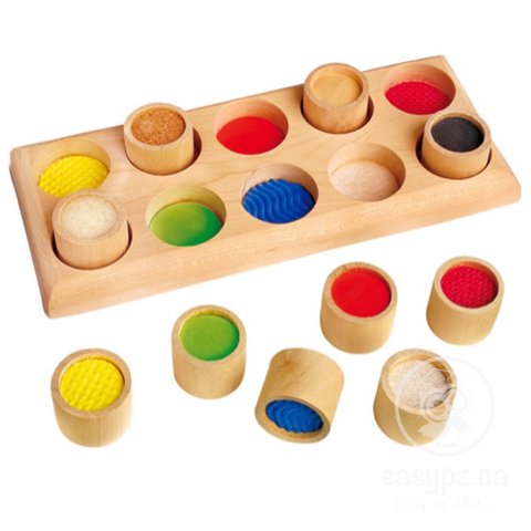 Tableau sensoriel en bois